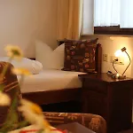 Gaestehaus Schmid 3* אוברשטאופן