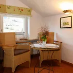 Gaestehaus Schmid בית הארחה 3*
