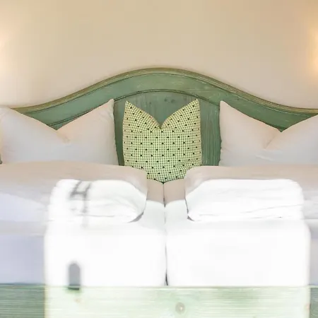 Guest house Gaestehaus Schmid 3*