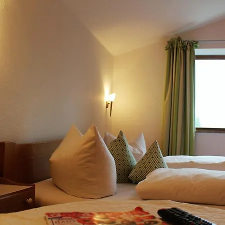 Guest house Gaestehaus Schmid 3*